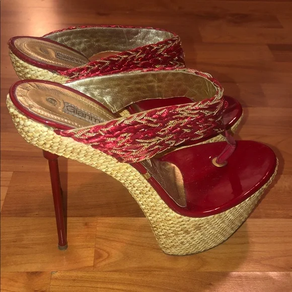 Gianmarco Lorenzi Red Platform Stiletto Heels. Red Patent Leather. EU 37, US 7. - Picture 5 of 9